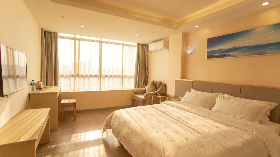Qingyuan Jushuiwan Business Hotel