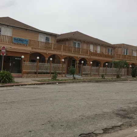 Surf Motel and Apartments