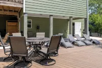 Private Beach Retreat - Outdoor Living, Dog Friendly Yard, Hot Tub, Game Room - Wi-Fi