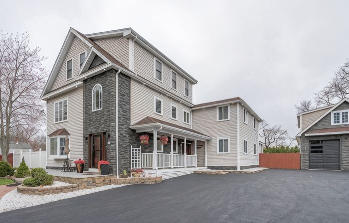 Last Minute Booking!Luxury ApartmentWithporch Close to Salisbury Beach. Sleep 6.