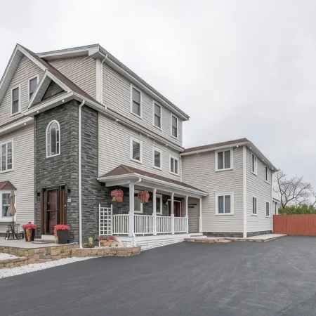 Avail. Now! Luxury Apartment with Porch  Close to Salisbury Beach. Sleeps 6.