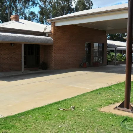 Settlement Motor Inn