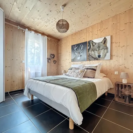 Atypical family home in the Ardèche. Sleeps 6 Calm and relaxation guaranteed.