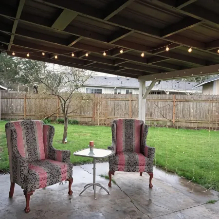 "Cozy Private Home in the Heart of Beaverton "