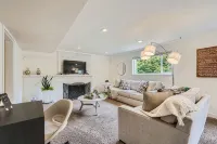 Tranquil 2-bed SeaTac Hideaway!