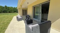 La Pause Limousine | Garden & Terrace | Near Limoges | Wifi | Children's games - บังกะโล