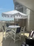 Grand at Diamond beach, newly updated, 3 bed,2 1/2 bath, Large veranda