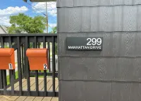 MANHATTAN MODERN: Large 3 bed, Fenced yard-Parking - Homestays