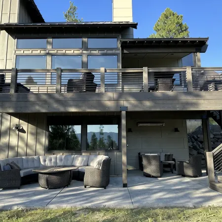 Large & Luxurious Retreat on 5 Wooded Acres w/ Hot Tub and Game Room