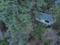 Sunshine Peak at Twin Peaks, Lake Arrowhead - Hytter