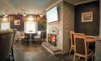 Quayside Hotel & Bar - Parking