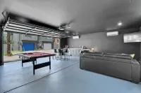 The Clarkson Manor - Relax in Style w/ Outdoor Spa & Game Room - Holiday bungalows