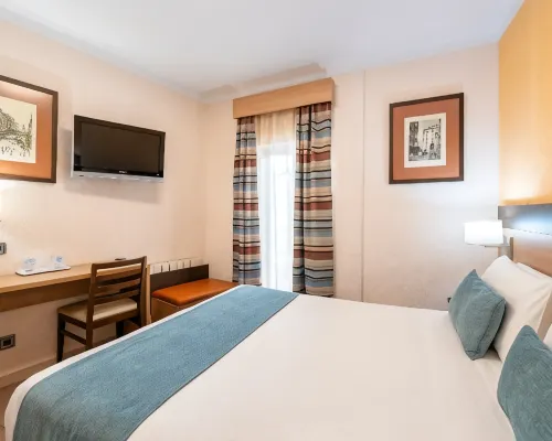 Hostal Ballesta Hotels near شارع بريثيادوس