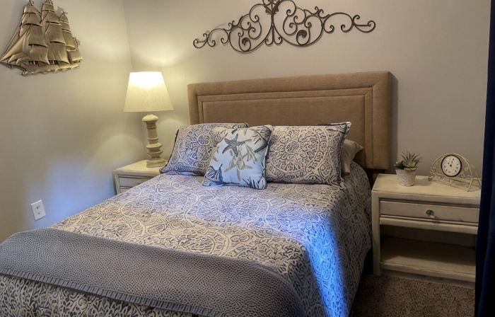 Lovely/Serene/Water View1st floor 2B/2BA Condo,10M-Beach.