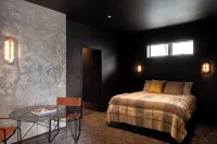Boutique Apartment Close to all amenities - Welcome to Allure43 - Condos