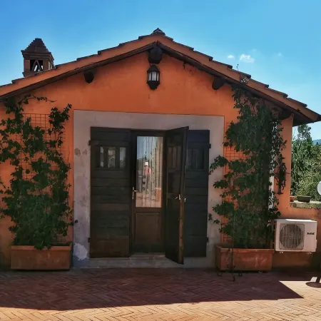 Cottage independent from the villa provided with kitchenette
