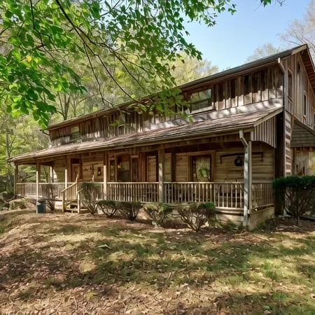Modern Cabin With Pool Near Nashville!