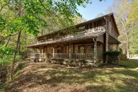 Modern Cabin With Pool Near Nashville!