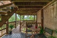 Queen City Hideaway - walk downtown, newly reno, classic, and cozy with views! - Condos