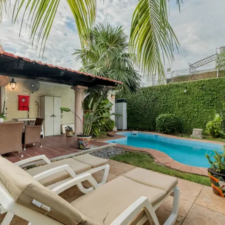 Private Colonial Boutique House with a Cool Pool in the Heart of Downtown Cancun