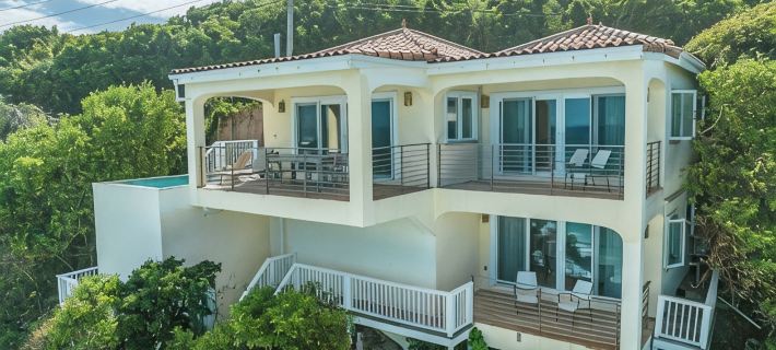 Enjoy Amazing Sea Views, Private Pool & Caribbean Breezes from This 2 Bd Villa! Hotels in Northcentral