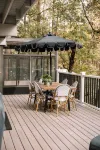 Villa Nosoni-Nestled between trees near Lake Shasta. - 4-Star