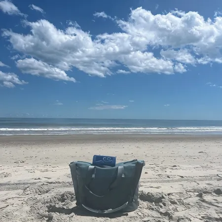 Charming studio in lovely Emerald Isle with beach access