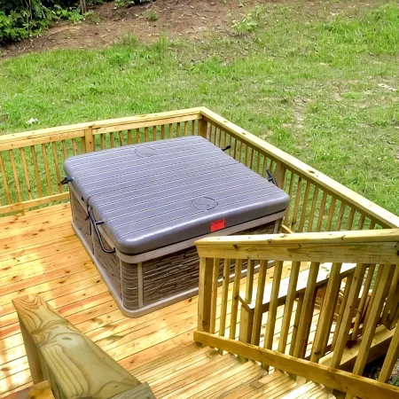 Homey Cozy Dog Friendly Cabin Surrounded by Beautiful Mountain Trees w/Hot Tub+