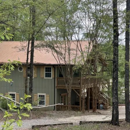 Rosie’s Peaceful Lake House