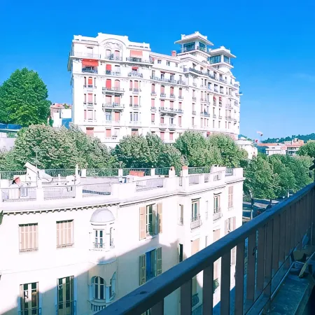 Double-bedroom appartement with Balcony Horizon View - Central City 60m2 Air conditioning
