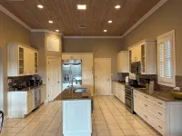 Luxurious 'Old Fort Bay' Large SINGLE LEVEL with 4 bedrooms each with an ensuite - Jakuzi