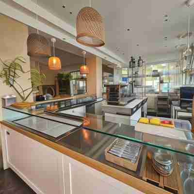 Alba Hotel Dining/Meeting Rooms