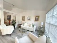 Stunning Villa in Golfer's Paradise/Canal Views - 4-Star