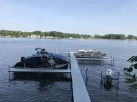 5 Bedroom Lake Access House and Entertainment Bldg - 3-Star