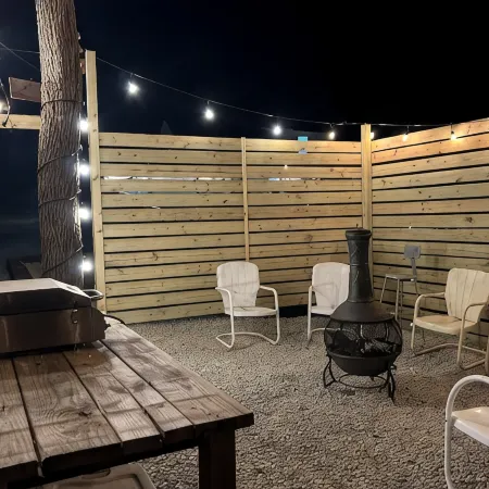 New Private Quiet Cabin~Mountain Forest View~Hot Tub~3 King Beds~Fire Pit~1 Acre