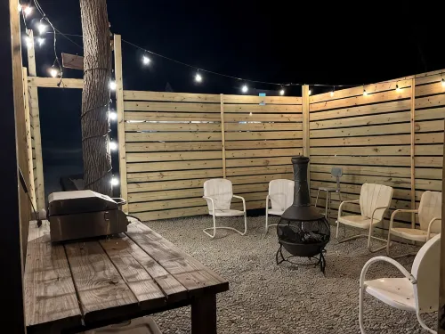 New Private Quiet Cabin~Mountain Forest View~Hot Tub~3 King Beds~Fire Pit~1 Acre
