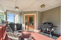 Mountain Views - Hot Tub - Firepit - Gameroom - Near Blue Ridge Parkway & AVL - WiFi