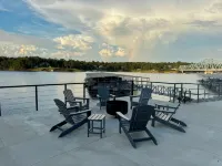 Smith Lake Stay with Water Views, Pool and Spa Bath 3Bd 2Bath Hotels in Walker County