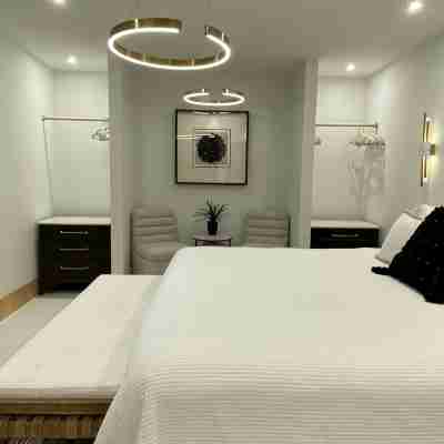 Magical OceanFront home  in Capistrano Beach. All the comforts of home and more! Rooms