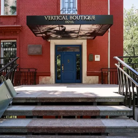 Vertical Boutique Taганская Отели рядом с достопримечательностью «Церковь Святого Василия Блаженного»