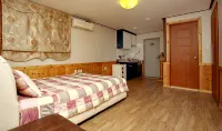 Seosan Sol Sea Story Pension - Pools