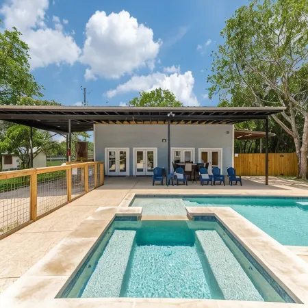 Wine Country Compound I Pool & Hot Tub I Club House and Casita!