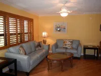 Relax-Home on Canal-Fun Pool & Spa-WiFi-Near All - Private Pools