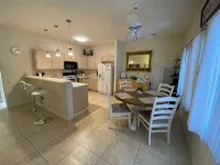 Charming 2-bedroom townhome in Green Valley w/ WiFi, Grill, Patio, Near trails - Wifi