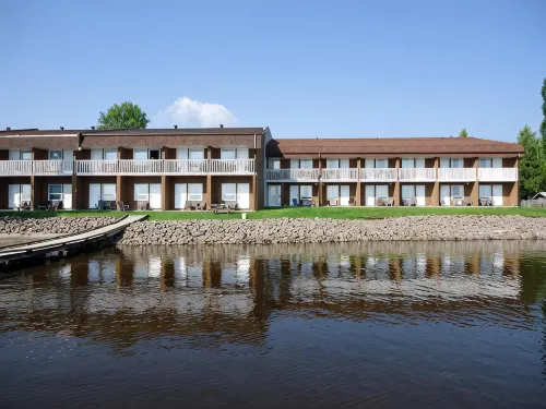 La Place Rendez-Vous Hotel