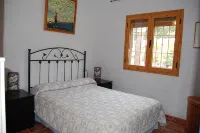 3 bed villa surrounded with tropical gardens with private pool 2 km from town. - Swimmingpools