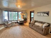 Waterfront Paradise! Boat Available for Rent. - 4-Star