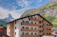 Hotel Bristol Hotels near Eisfluh