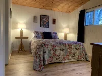 Driftwood Cottage-on the shore overlooking BassHbr 󰀃 - Kitchens