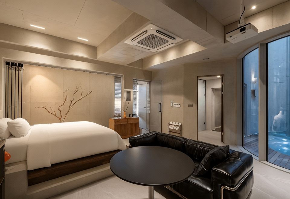 Stay Urban Egg property photo 3